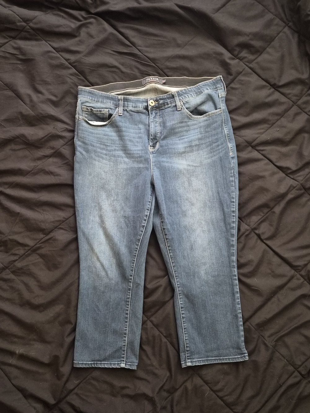 torrid Light Blue Cropped Stretch Jeans